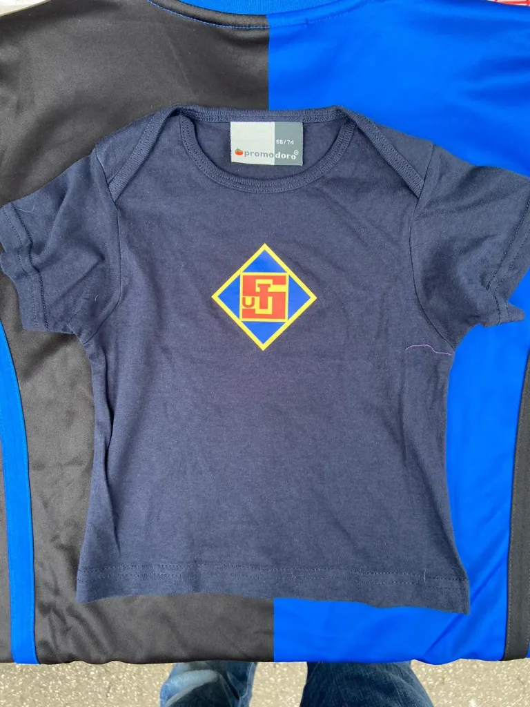 Babyshirt mit Vereinslogo (blau, 3-6 Monate)